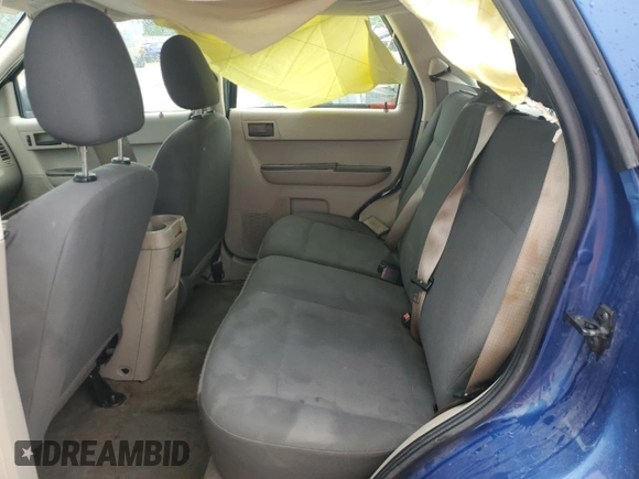2008 Ford Escape XLS z VIN 1FMCU02Z18KB98824, wystawiony jako Copart lot #61684455 z przebiegiem 172 282 mil mil oraz Szkoda całkowita • Salvage title. Historia ofert i sprzedaży dostępna na DreamBid. Obrazek 10.