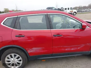 2017 Nissan Rogue SL with VIN JN8AT2MV1HW250468, listed as a IAAI auction lot 41946089 with 115,179 mi miles. Bid and sale history available at carsss.com. Image 13.