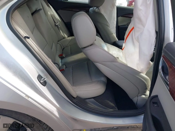 2015 Cadillac ATS Sedan Luxury RWD with VIN 1G6AB5RXXF0123831, listed as a IAAI auction lot 40754245 with 1 mi miles. Bid and sale history available at carsss.com. Image 8.