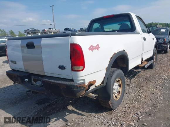 1999 Ford F-250 z VIN 1FTPF28W2XNB25385, wystawiony jako IAAI lot #42768047 z przebiegiem Nie podano mil oraz . Historia ofert i sprzedaży dostępna na DreamBid. Obrazek 4.