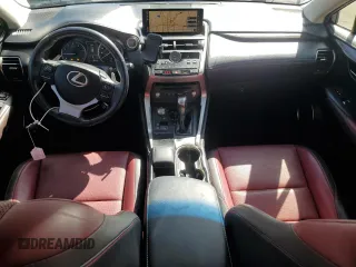 2018 Lexus NX 300 z VIN JTJBARBZ6J2163115, wystawiony jako Copart lot #52153755 z przebiegiem 35 857 mil mil oraz Szkody całkowita. Historia ofert i sprzedaży dostępna na DreamBid. Obrazek 8.