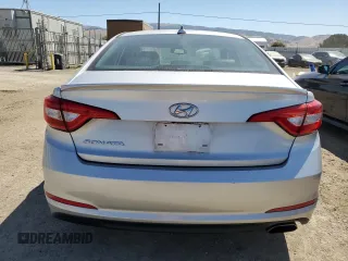 2017 Hyundai Sonata 2.4L z VIN 5NPE24AF6HH539683, wystawiony jako Copart lot #58068535 z przebiegiem 46 585 mil mil oraz Czysty tytuł • Clean title. Historia ofert i sprzedaży dostępna na DreamBid. Obrazek 6.