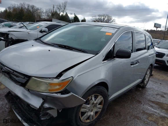 2011 Honda Odyssey LX with VIN 5FNRL5H27BB023071, listed as a IAAI auction lot 41716556 with 162,955 mi miles. Bid and sale history available at carsss.com. Image 15.