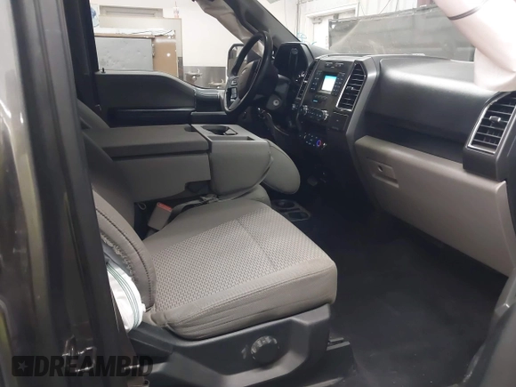 2016 Ford F-150 XL with VIN 1FTEW1CP4GKF52991, listed as a IAAI auction lot 41848030 with 100,885 mi miles and . Bid and sale history available at carsss.com. Image 5.
