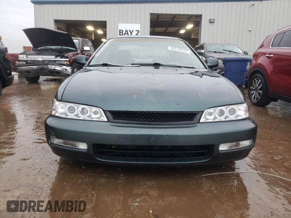 1996 Honda Accord LX with VIN 1HGCD5639TA161978, listed as a Copart auction lot 42516615 with 95,238 mi miles and Salvage Title. Bid and sale history available at DreamBid. Image 5.