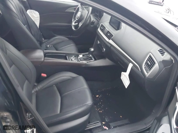 2018 Mazda Mazda3 4-Door Touring with VIN 3MZBN1V35JM243351, listed as a IAAI auction lot 41459525 with 55,765 mi miles. Bid and sale history available at carsss.com. Image 5.