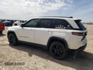 2023 Jeep Grand Cherokee Altitude z VIN 1C4RJHAG8P8883047, wystawiony jako Copart lot #49694315 z przebiegiem 19 156 mil mil oraz Szkoda całkowita • Salvage title. Historia ofert i sprzedaży dostępna na DreamBid. Obrazek 2.