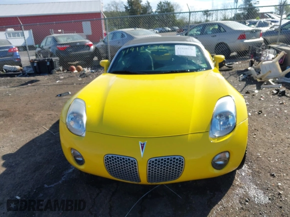 2008 Pontiac Solstice z VIN 1G2MC35B88Y114477, wystawiony jako IAAI lot #41918536 z przebiegiem 46 553 mil mil oraz . Historia ofert i sprzedaży dostępna na DreamBid. Obrazek 12.