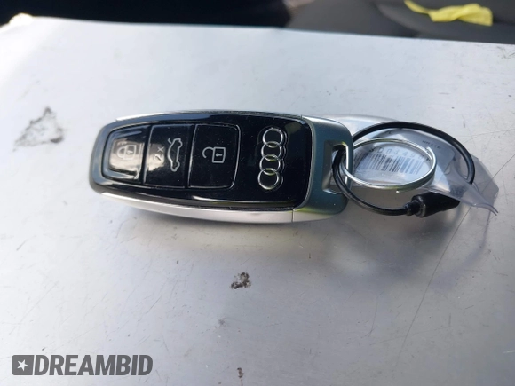 2025 Audi Q7 Premium Plus with VIN WA1LVBF70SD014968, listed as a IAAI auction lot 41787534 with 7,568 mi miles and . Bid and sale history available at DreamBid. Image 11.