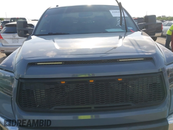 2011 Toyota Tundra 4WD Truck with VIN 5TFDW5F12BX181982, listed as a IAAI auction lot 42084985 with 222,356 mi miles. Bid and sale history available at carsss.com. Image 12.