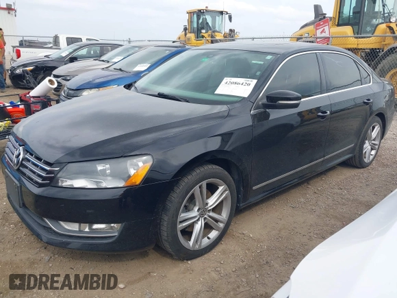2014 Volkswagen Passat TDI SEL Premium with VIN 1VWCN7A33EC068280, listed as a IAAI auction lot 42086420 with 153,656 mi miles. Bid and sale history available at carsss.com. Image 2.