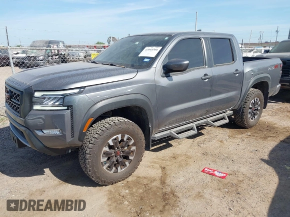 2023 Nissan Frontier Pro-4X z VIN 1N6ED1EK0PN670619, wystawiony jako IAAI lot #42044366 z przebiegiem 26 475 mil mil oraz . Historia ofert i sprzedaży dostępna na DreamBid. Obrazek 17.