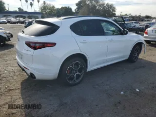 2023 Alfa Romeo Stelvio Ti z VIN ZASPAKBN2P7D64686, wystawiony jako Copart lot #84976964 z przebiegiem Nie podano mil oraz Szkoda całkowita • Salvage title. Historia ofert i sprzedaży dostępna na DreamBid. Obrazek 3.