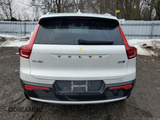 2023 Volvo XC40 Plus Bright Theme with VIN YV4L12UNXP2931564, listed as a Copart auction lot 86634444 with 27,997 mi miles and Salvage Title. Bid and sale history available at carsss.com. Image 6.