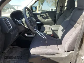 2023 Nissan Frontier Pro-4X z VIN 1N6ED1EK4PN658425, wystawiony jako Copart lot #51006795 z przebiegiem 38 194 mil mil oraz Szkody całkowita. Historia ofert i sprzedaży dostępna na DreamBid. Obrazek 7.