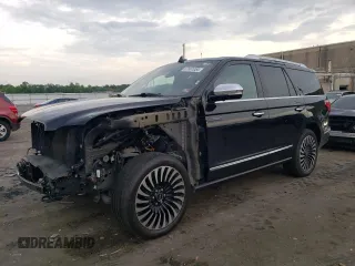 2018 Lincoln Navigator Black Label with VIN 5LMJJ2TT8JEL16214, listed as a Copart auction lot 57661054 with 150,462 mi miles and Salvage title. Bid and sale history available at DreamBid. Image 1.