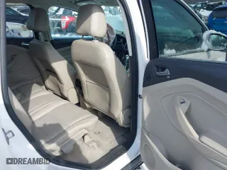 2014 Ford Escape SE with VIN 1FMCU0GX1EUB25170, listed as a IAAI auction lot 41628750 with 138,201 mi miles. Bid and sale history available at carsss.com. Image 8.