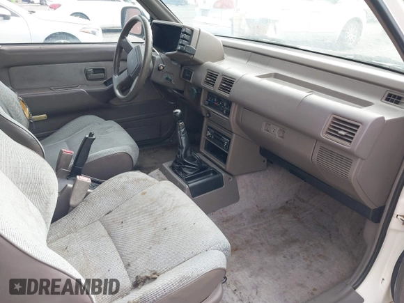 1995 Isuzu Rodeo LS with VIN 4S2CG58V1S4347343, listed as a IAAI auction lot 42584855 with 247,889 mi miles and . Bid and sale history available at DreamBid. Image 5.