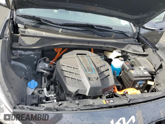 2022 Kia Niro S with VIN KNDCC3LG5N5160738, listed as a Copart auction lot 44829955 with 41,585 mi miles and Salvage Title. Bid and sale history available at DreamBid. Image 12.