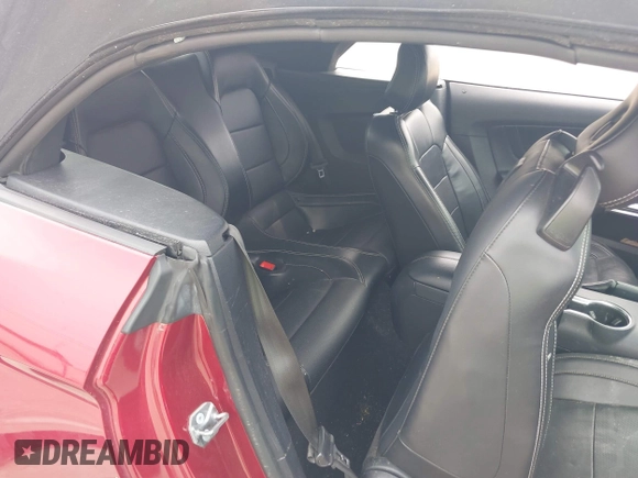 2019 Ford Mustang EcoBoost z VIN 1FATP8UH7K5148035, wystawiony jako IAAI lot #42337017 z przebiegiem 47 580 mil mil oraz . Historia ofert i sprzedaży dostępna na DreamBid. Obrazek 8.