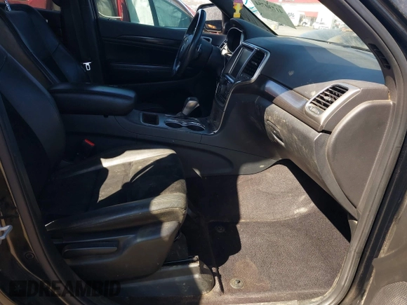 2017 Jeep Grand Cherokee Altitude with VIN 1C4RJFAG1HC894927, listed as a IAAI auction lot 41730754 with 191,931 mi miles and . Bid and sale history available at DreamBid. Image 5.