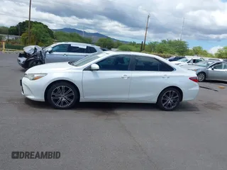 2016 Toyota Camry XLE z VIN 4T1BF1FK3GU141570, wystawiony jako IAAI lot #42348935 z przebiegiem 29 174 mil mil oraz . Historia ofert i sprzedaży dostępna na DreamBid. Obrazek 14.