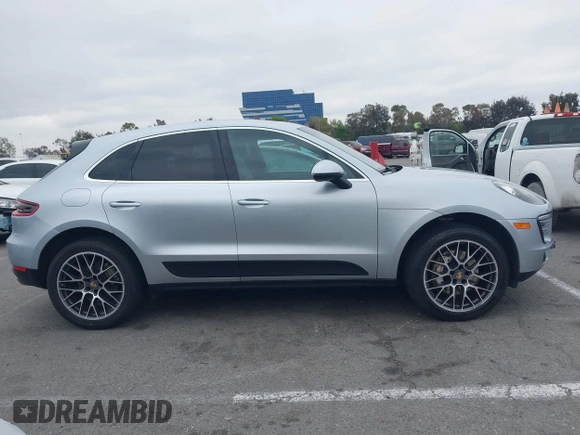 2015 Porsche Macan S with VIN WP1AB2A50FLB58087, listed as a IAAI auction lot 42108660 with 91,894 mi miles. Bid and sale history available at carsss.com. Image 13.