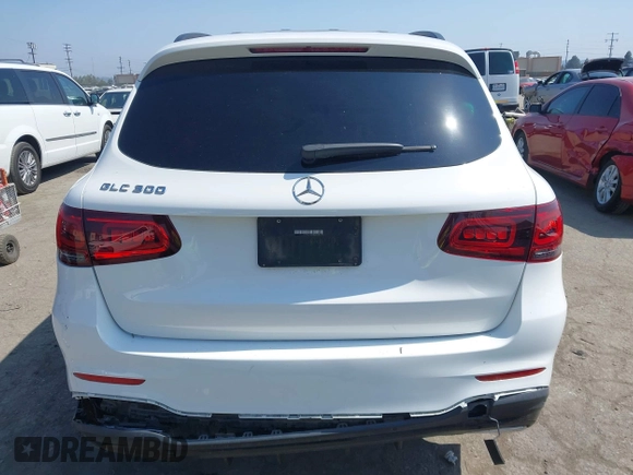 2021 Mercedes-Benz GLC 300 z VIN W1N0G8DB5MV276777, wystawiony jako IAAI lot #42451723 z przebiegiem 71 022 mil mil oraz . Historia ofert i sprzedaży dostępna na DreamBid. Obrazek 16.