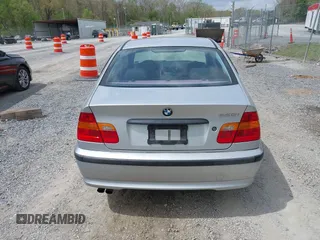 2003 BMW 3 Series 325i with VIN WBAEV33403KL79160, listed as a IAAI auction lot 42123846 with 200,406 mi miles and . Bid and sale history available at DreamBid. Image 16.