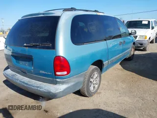 1996 Dodge Caravan SE z VIN 1B4GP44R0TB386449, wystawiony jako IAAI lot #41949313 z przebiegiem 305 625 mil mil oraz . Historia ofert i sprzedaży dostępna na DreamBid. Obrazek 4.