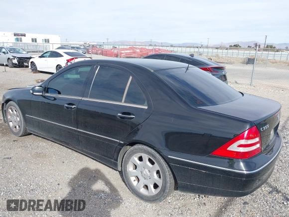 2006 Mercedes-Benz C 230 Sport с VIN WDBRF56HX6F733743, выставлен на аукционе IAAI как лот 41501939 с пробегом 259 187 миль миль и . История ставок и продаж доступна на DreamBid. Изображение 3.