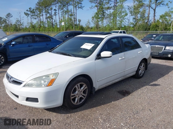 2007 Honda Accord EX с VIN 1HGCM56777A092507, выставлен на аукционе IAAI как лот 39059793 с пробегом 177 396 миль миль и . История ставок и продаж доступна на DreamBid. Изображение 2.