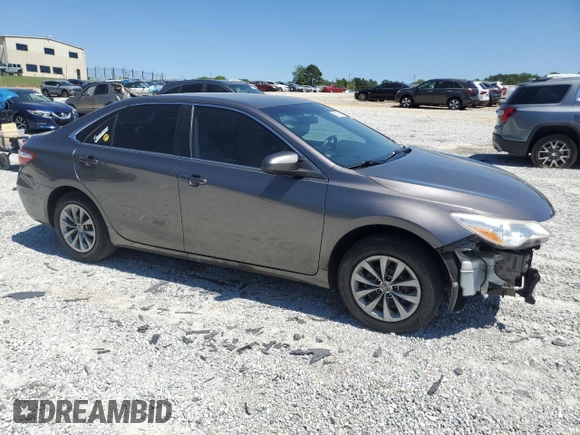 2017 Toyota Camry XLE z VIN 4T1BF1FK3HU377623, wystawiony jako Copart lot #53292365 z przebiegiem 104 393 mil mil oraz Szkoda całkowita • Salvage title. Historia ofert i sprzedaży dostępna na DreamBid. Obrazek 4.