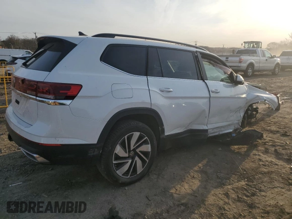 2024 Volkswagen Atlas SE with VIN 1V2WR2CA2RC584251, listed as a Copart auction lot 48496135 with 26,555 mi miles and Clean title. Bid and sale history available at DreamBid. Image 3.