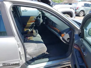 2005 Buick LeSabre Custom with VIN 1G4HP52K75U114518, listed as a IAAI auction lot 42101744 with 197,717 mi miles. Bid and sale history available at carsss.com. Image 5.