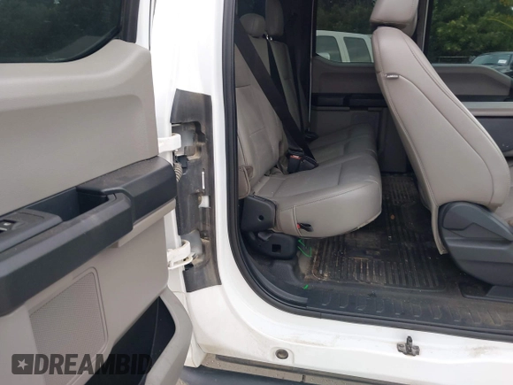 2022 Ford F-250 XL с VIN 1FT7X2B6XNED18175, выставлен на аукционе IAAI как лот 42633304 с пробегом 135 633 миль миль и . История ставок и продаж доступна на DreamBid. Изображение 3.