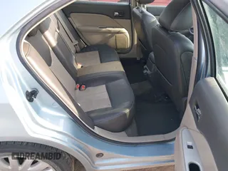 2010 Mercury Milan Hybrid z VIN 3MEDM0L33AR660979, wystawiony jako IAAI lot #41994618 z przebiegiem 114 007 mil mil oraz . Historia ofert i sprzedaży dostępna na DreamBid. Obrazek 8.