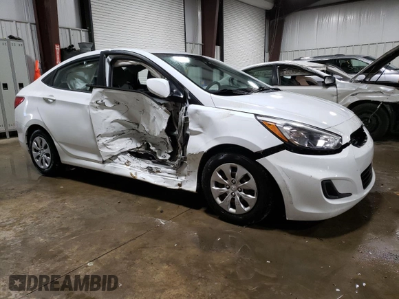 2016 Hyundai Accent SE with VIN KMHCT4AE8GU026740, listed as a Copart auction lot 68616972 with 44,726 mi miles. Bid and sale history available at carsss.com. Image 4.