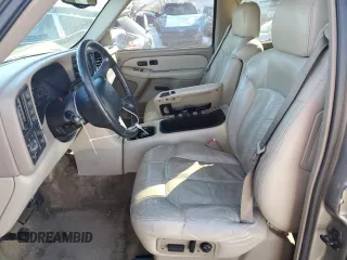 2002 Chevrolet Tahoe Z71 with VIN 1GNEK13Z32R199762, listed as a Copart auction lot 88111095 with 152,509 mi miles and Salvage Title. Bid and sale history available at carsss.com. Image 7.