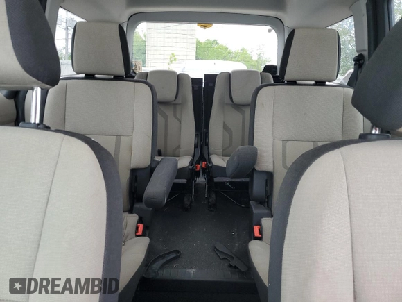 2016 Ford Transit Connect XLT z VIN NM0GE9F73G1241884, wystawiony jako Copart lot #56696495 z przebiegiem 131 929 mil mil oraz Czysty tytuł • Clean title. Historia ofert i sprzedaży dostępna na DreamBid. Obrazek 10.