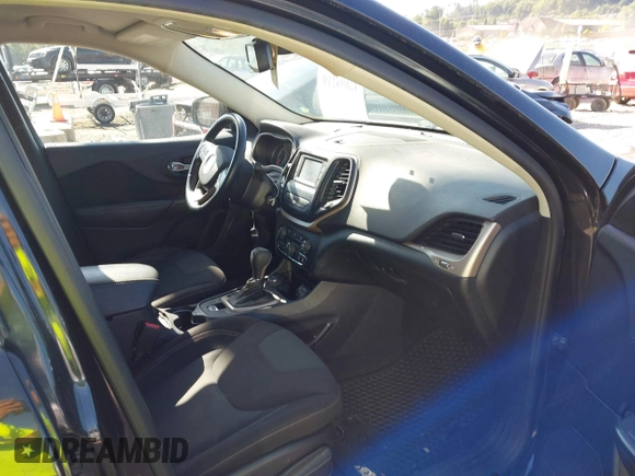 2016 Jeep Cherokee Latitude with VIN 1C4PJMCB2GW236835, listed as a IAAI auction lot 42698119 with 111,985 mi miles and . Bid and sale history available at DreamBid. Image 5.