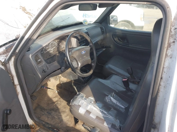 2001 Ford Ranger XL with VIN 1FTYR10D61TA82768, listed as a IAAI auction lot 41423585 with 90,854 mi miles. Bid and sale history available at carsss.com. Image 5.