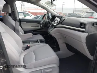 2019 Honda Odyssey EX with VIN 5FNRL6H56KB069085, listed as a IAAI auction lot 41923928 with 96,331 mi miles. Bid and sale history available at carsss.com. Image 5.