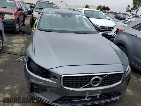 2019 Volvo S60 R-Design with VIN 7JRA22TMXKG013780, listed as a Copart auction lot 38024374 with 48,762 mi miles. Bid and sale history available at carsss.com. Image 5.