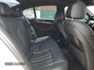 2019 BMW 5 Series 530i z VIN WBAJA5C54KWW26606, wystawiony jako Copart lot #53688285 z przebiegiem 43 454 mil mil oraz Nie do naprawy • Non repairable. Historia ofert i sprzedaży dostępna na DreamBid. Obrazek 10.
