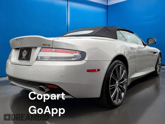 2015 Aston Martin DB9 with VIN SCFFDAFM0FGB16XXX, listed as a Copart auction lot 48625335 with 20,100 mi miles and Clean Title. Bid and sale history available at carsss.com. Image 3.