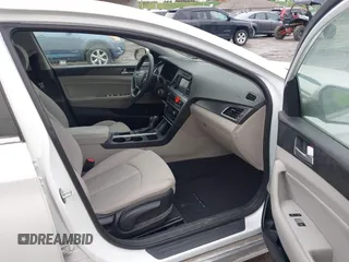 2016 Hyundai Sonata Sport with VIN 5NPE34AF5GH349871, listed as a IAAI auction lot 41962910 with 86,978 mi miles and . Bid and sale history available at DreamBid. Image 5.