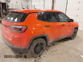 2019 Jeep Compass Sport with VIN 3C4NJCAB3KT851008, listed as a IAAI auction lot 41275348 with 86,318 mi miles and . Bid and sale history available at DreamBid. Image 4.