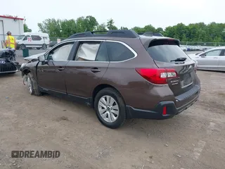 2019 Subaru Outback Premium z VIN 4S4BSAHCXK3314016, wystawiony jako IAAI lot #42435278 z przebiegiem 86 821 mil mil oraz . Historia ofert i sprzedaży dostępna na DreamBid. Obrazek 3.