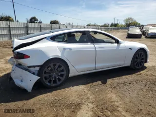 2020 Tesla Model S Long Range with VIN 5YJSA1E29LF365241, listed as a Copart auction lot 50585565 with 53,513 mi miles and Salvage Title. Bid and sale history available at carsss.com. Image 3.